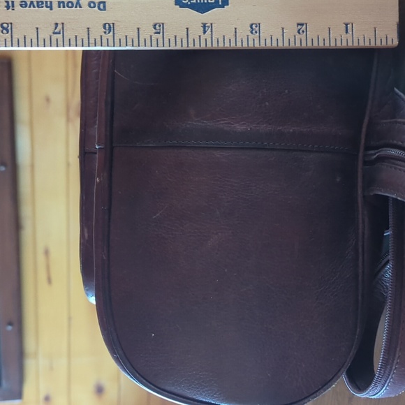 Leather Convertible Sling to Backback. - Picture 14 of 15